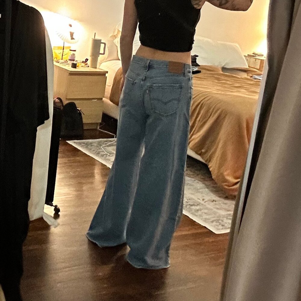 Levi's XL Flood Jeans - Medium Blue - Size 29 - Picture 6 of 6